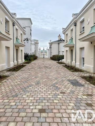 Location maison 5 pièces 112 m² Serris