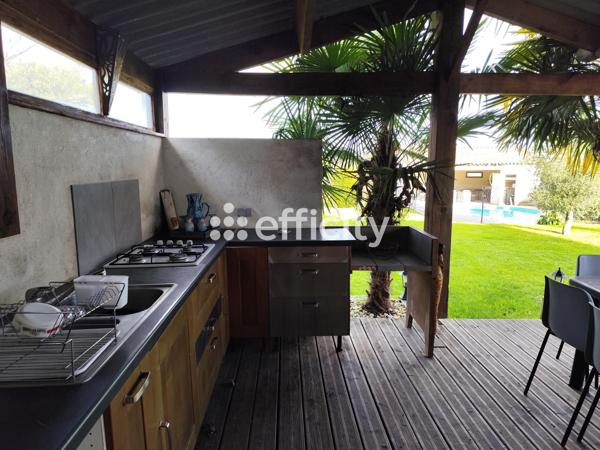 Maison
         8 pièces
        - 187 m² Exclusivité 281 900 € *