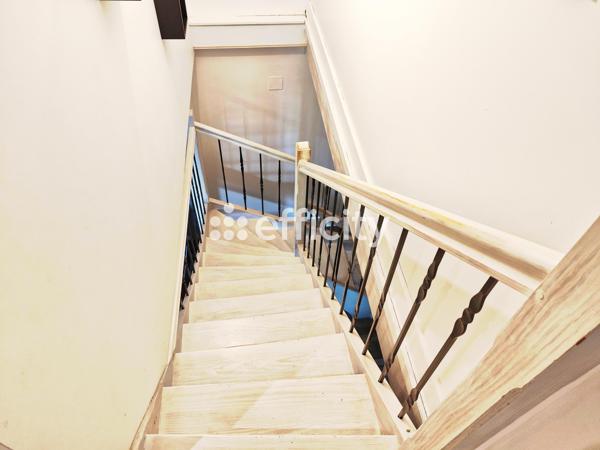 Maison
         8 pièces
        - 187 m² Exclusivité 281 900 € *