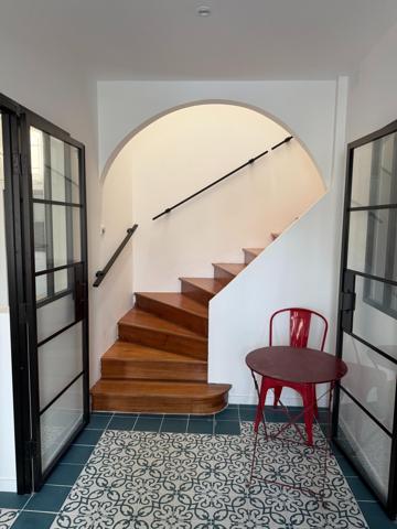 Maison basquaise rénovée, lumineuse, avec jardin.