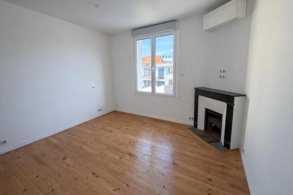 Maison basquaise rénovée, lumineuse, avec jardin.