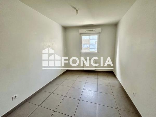 Location Appartement 4 pièces 80.2 m² - 8 RUE ROMY SCHNEIDER Saint Priest 69800