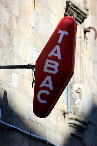 BAR TABAC au coeur petite ville paisible