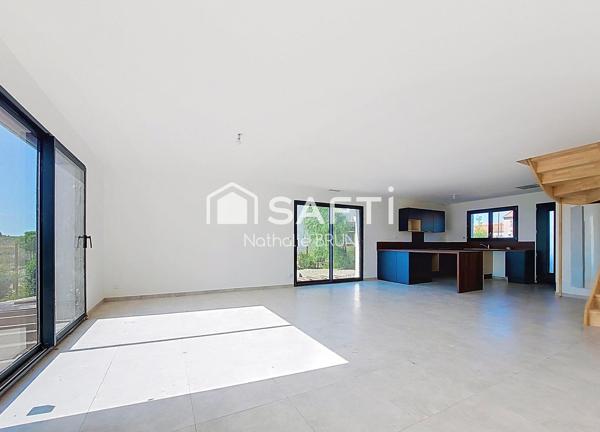 Villa neuve T5 de 135 m² sur 350 m² de terrain