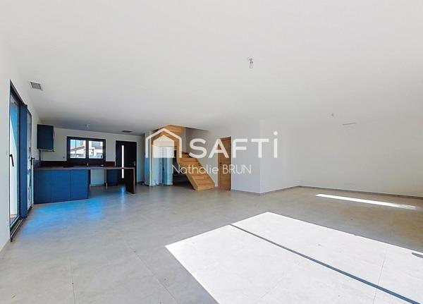 Villa neuve T5 de 135 m² sur 350 m² de terrain