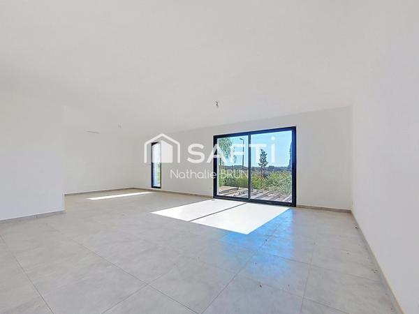 Villa neuve T5 de 135 m² sur 350 m² de terrain