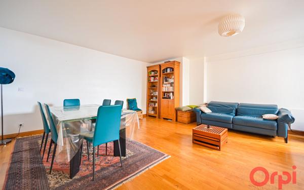 Appartement à vendre    3 pièces • 83 m2 Paris 17