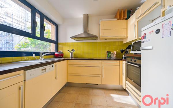 Appartement à vendre    3 pièces • 83 m2 Paris 17