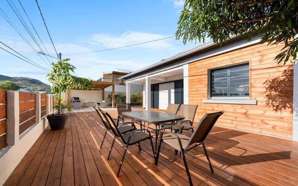 Maison à vendre    4 pièces • 110 m2 Saint-Paul