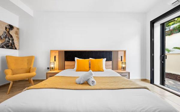 Maison à vendre    4 pièces • 110 m2 Saint-Paul