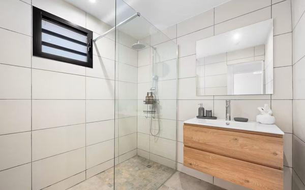 Maison à vendre    4 pièces • 110 m2 Saint-Paul