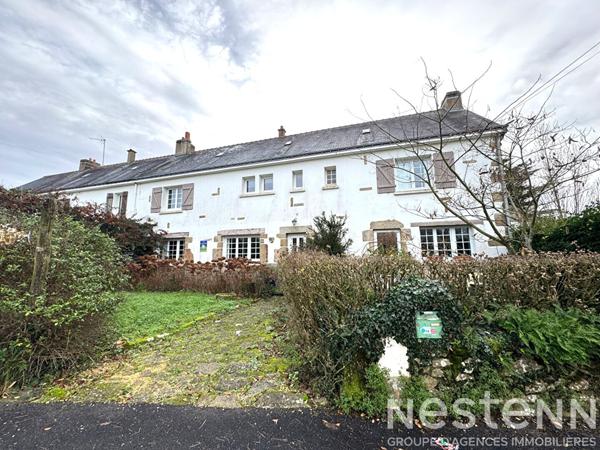A VENDRE ERDEVEN - À 500 mètres du bourg - Maison avec 8 chambres et grand jardin arboré