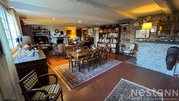 A VENDRE ERDEVEN - À 500 mètres du bourg - Maison avec 8 chambres et grand jardin arboré