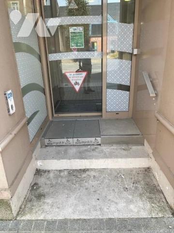 LA GUERCHE- Plein-centre - Immeuble