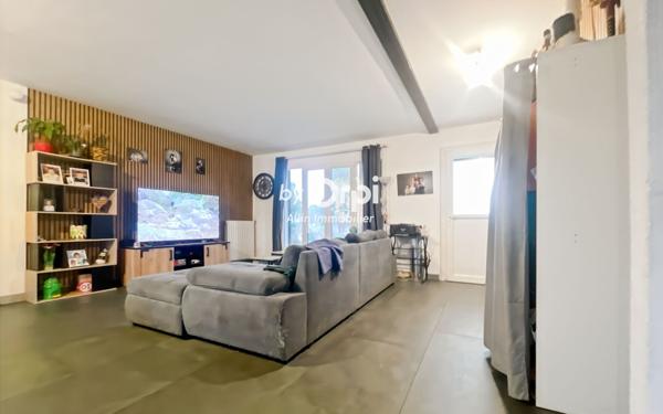 Maison à vendre    5 pièces •  Quinssaines