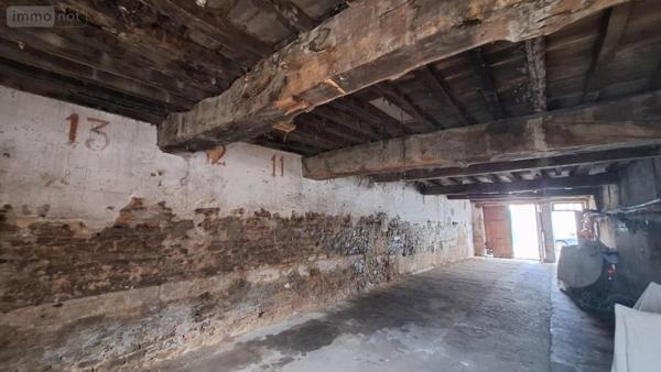 Immeuble à vendre à Pont-de-Vaux dans l'Ain (01190), ref : 01018-422