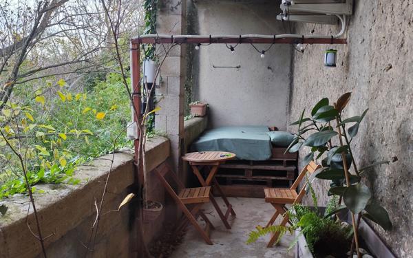 Appartement à vendre    4 pièces • 96 m2 Remoulins