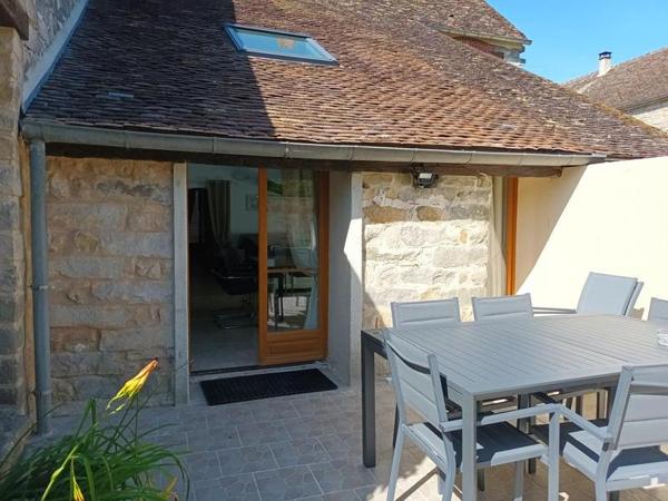 Milly-la-Forêt (91490) Immeuble de caractère de 495 m² 6 logements indépendants