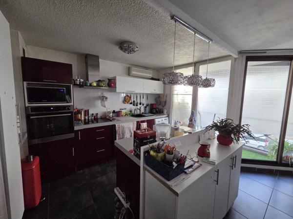 Appartement loué T2 à Nîmes, balcon parking sous-sol