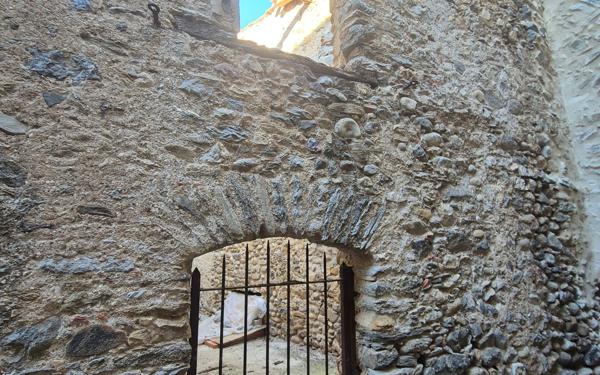 Maison à vendre    2 pièces •  Marquixanes