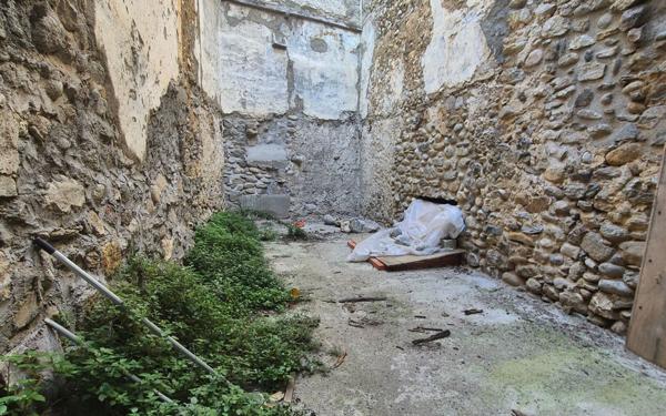 Maison à vendre    2 pièces •  Marquixanes