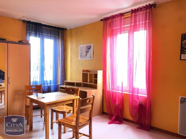 Appartement à louer 1 pièce 28m²