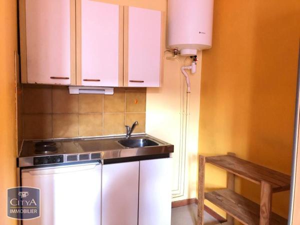 Appartement à louer 1 pièce 28m²