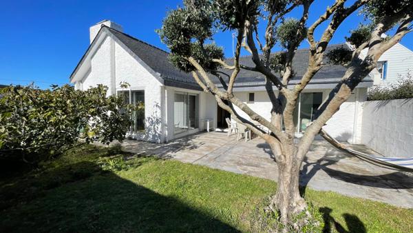 QUIBERON - Vente maison de plain-pied avec une dependance, au calme et proche du centre