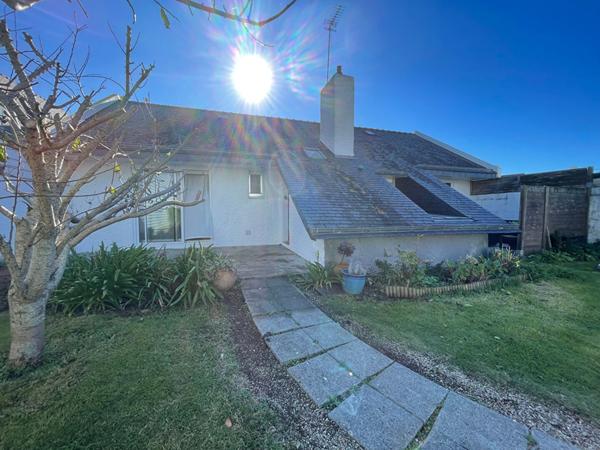 QUIBERON - Vente maison de plain-pied avec une dependance, au calme et proche du centre