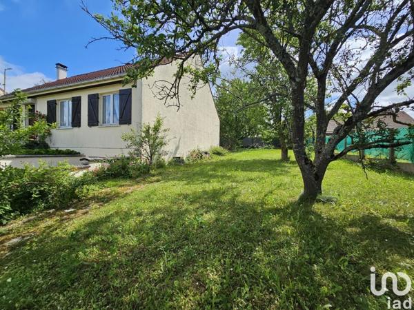 Maison 5 pièces de 92 m² à Champagne-sur-Seine (77430)