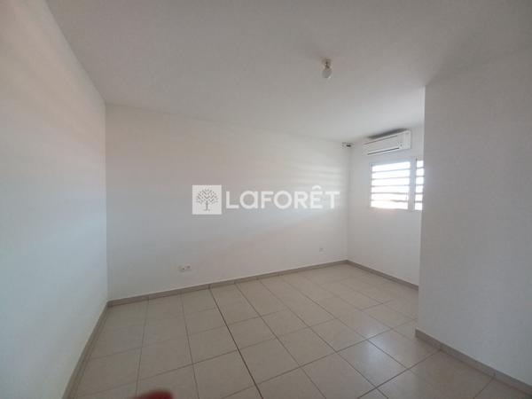 Location bureau Cayenne - 3 pièce(s) - 104 m² - 1 978 €/mois