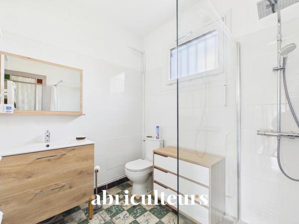 Charmante maison de plain-pied de 80 m² habitables Jardin de 522 m² Cannes La Bocca