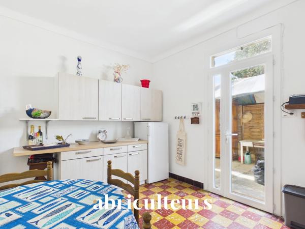 Charmante maison de plain-pied de 80 m² habitables Jardin de 522 m² Cannes La Bocca