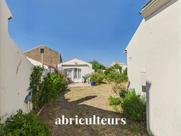 BIENS À VENDRE SUR TERRAIN CLOS CENTRE-VILLE LA BARRE DE MONTS