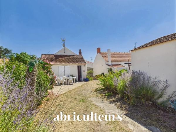 BIENS À VENDRE SUR TERRAIN CLOS CENTRE-VILLE LA BARRE DE MONTS