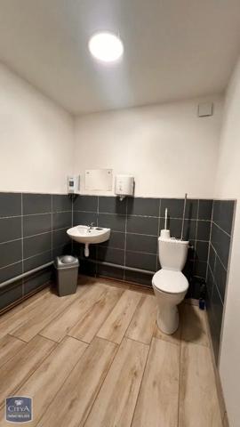 Local industriel à vendre 237m²