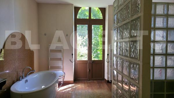 Splendide Château du XIXe Siècle avec Domaine d’Exception