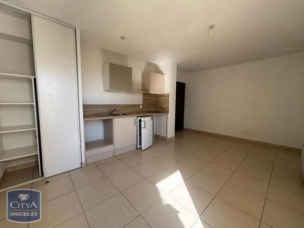 Appartement à louer 1 pièce 23.5m² Boujan-sur-Libron (34760)