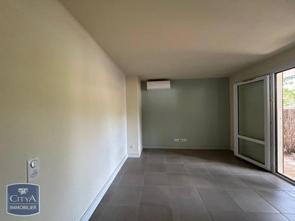 Appartement à louer 2 pièces 46.2m² Menton (06500)