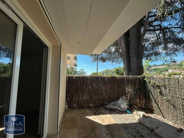 Appartement à louer 2 pièces 46.2m² Menton (06500)