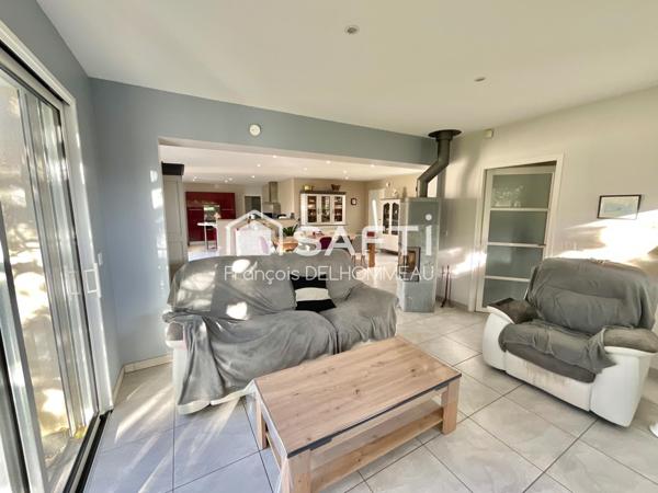 Propriété de 137m2 dans un hameau avec 1 hectare de terrain proche de la Roche sur Yon