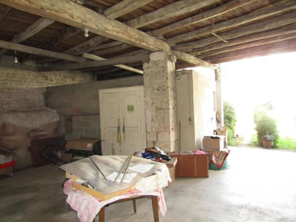 Maison à vendre  7 pièces - 134 m2 CHEF BOUTONNE - 79