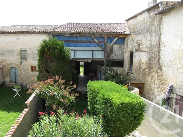 Maison à vendre  7 pièces - 134 m2 CHEF BOUTONNE - 79