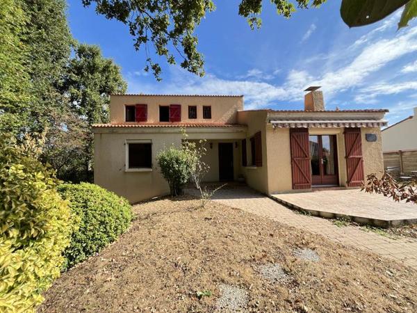 Maison 278 144 € La Roche-sur-Yon 5 p 139 m² DPE D