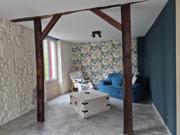 Tocane-Saint-Apre (24350) Maison à vendre de 120 m² Dordogne - Périgueux - Ribérac - Tocane - Dépendances - Potentiel profession