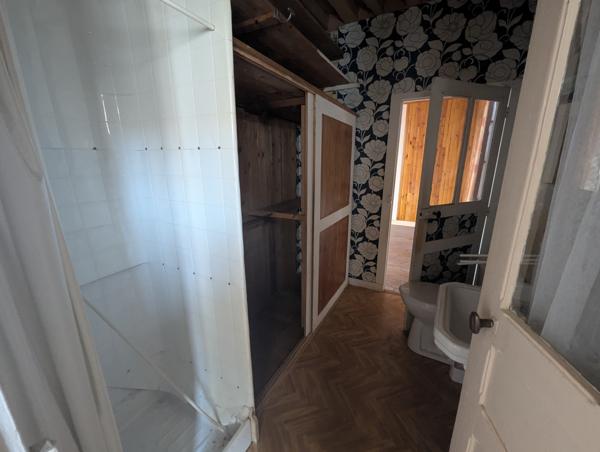 Grande maison de bourg à rénover !
