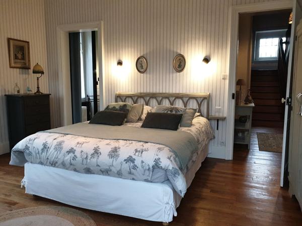 Vente maison bourgeoise 265 m² 10 Pièces Châlus