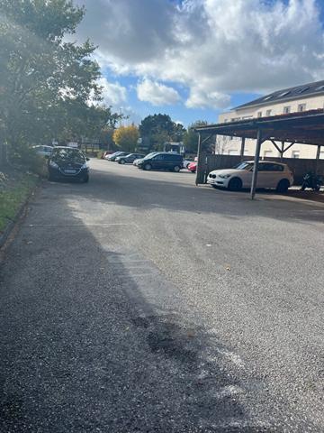 À VENDRE 2 PLACES DE PARKING AÉRIENNES VANNES OUEST