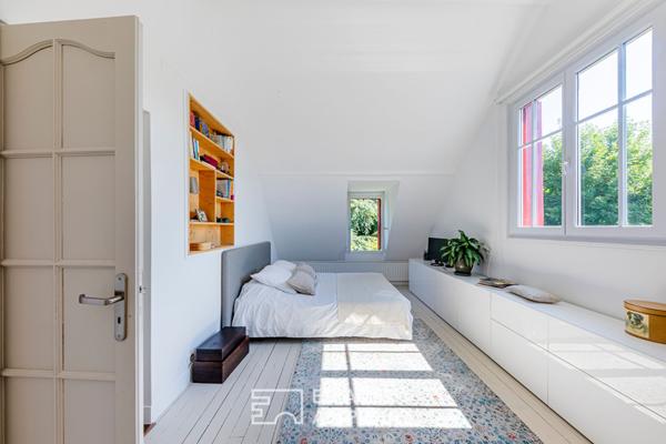 Lumières et histoires pour cet ancien atelier d’artiste à Saint Prix