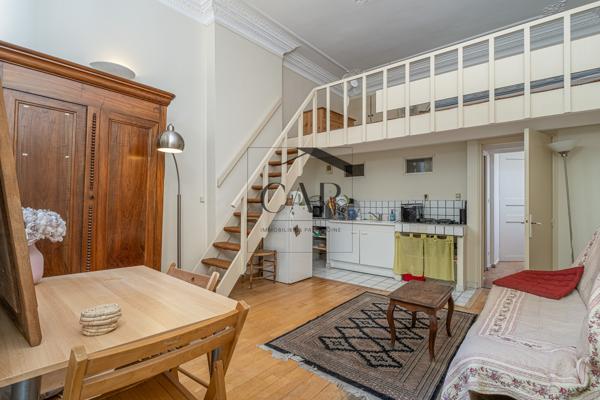 Marseille (13006) Ensemble atypique de 176 m² Carrez avec cour intérieure – maison, studio et atelier – 13006